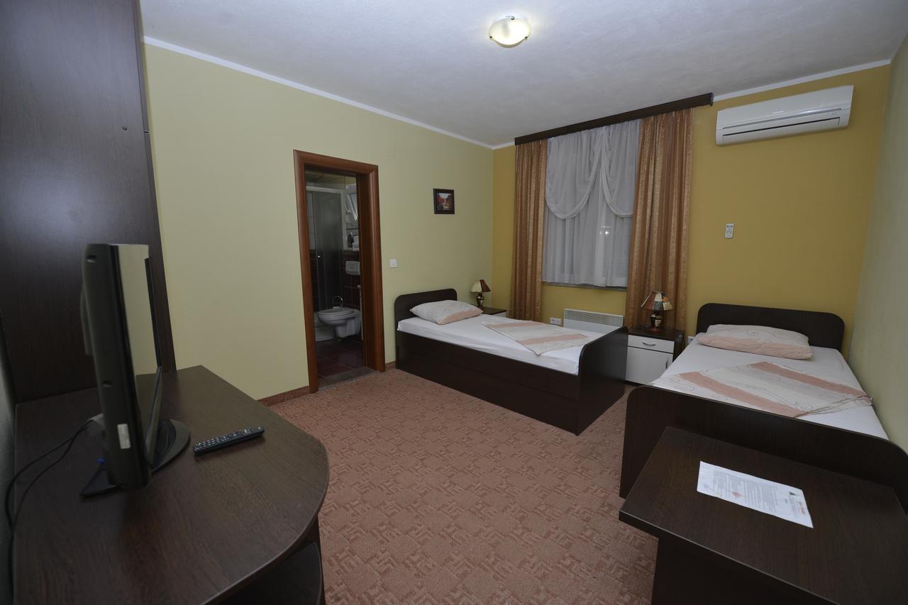 Motel Borik Potoci Luaran gambar